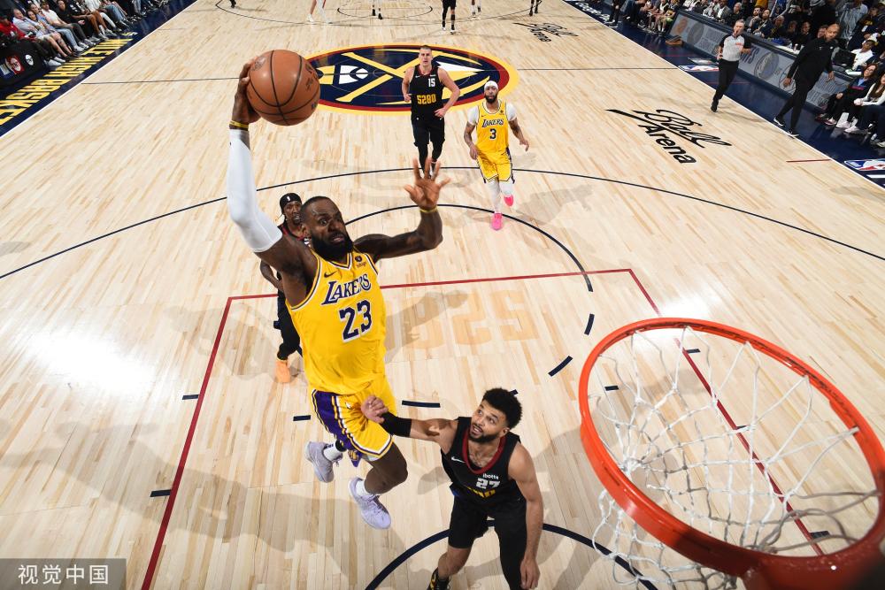 球队陷入如 球队陷入如