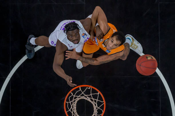 亚人对于荣 亚人对于荣