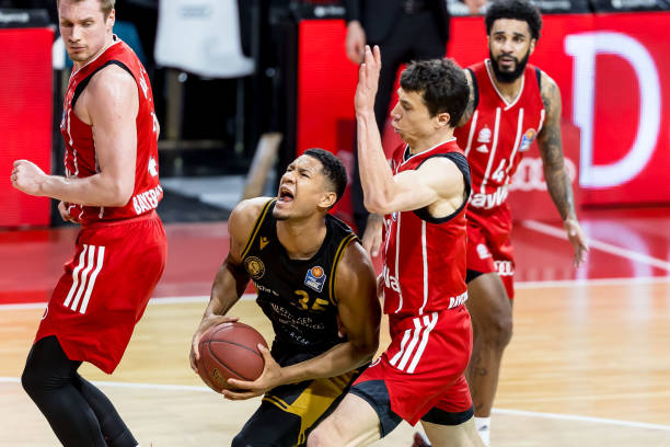 的竞技场上 的竞技场上