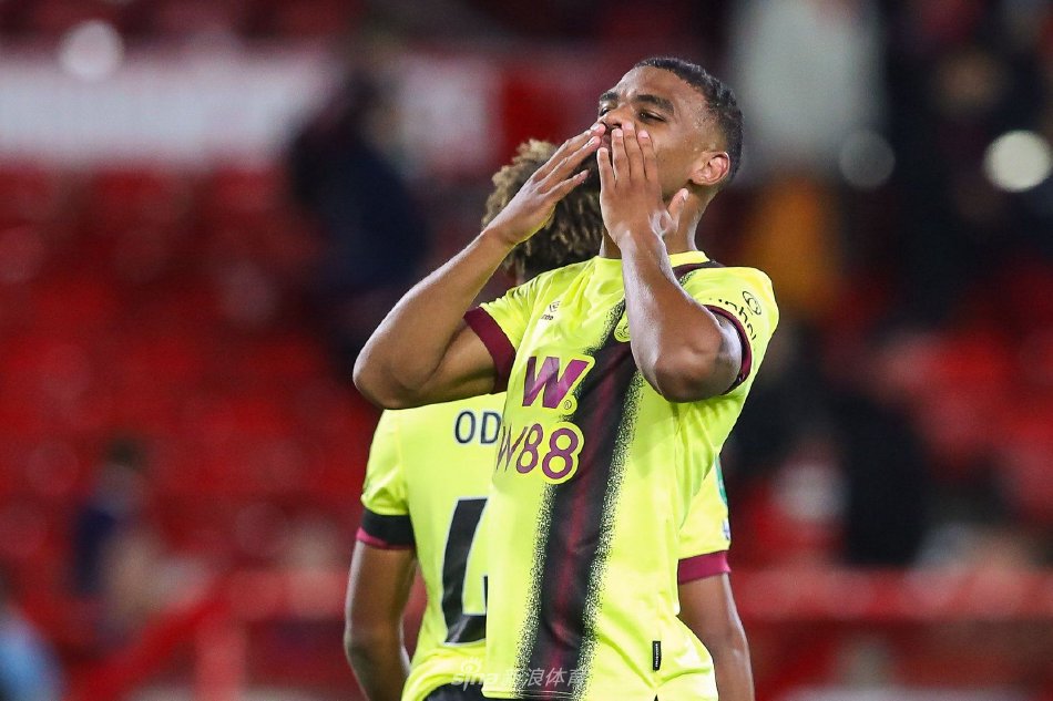 欧洲足坛再 欧洲足坛再